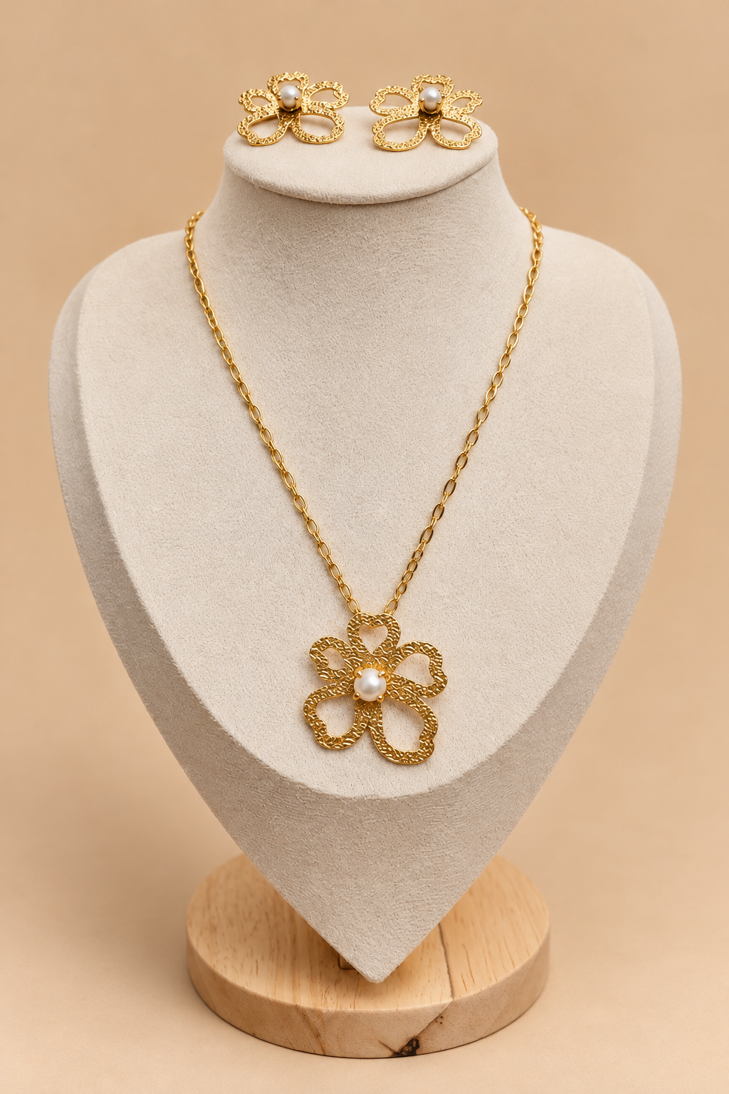 Bloom Set: Necklace + Stud Earrings