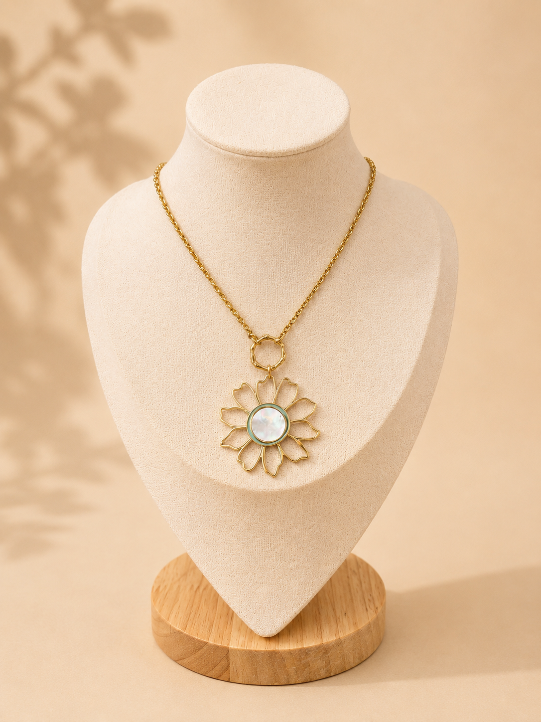 Magnolia Necklace