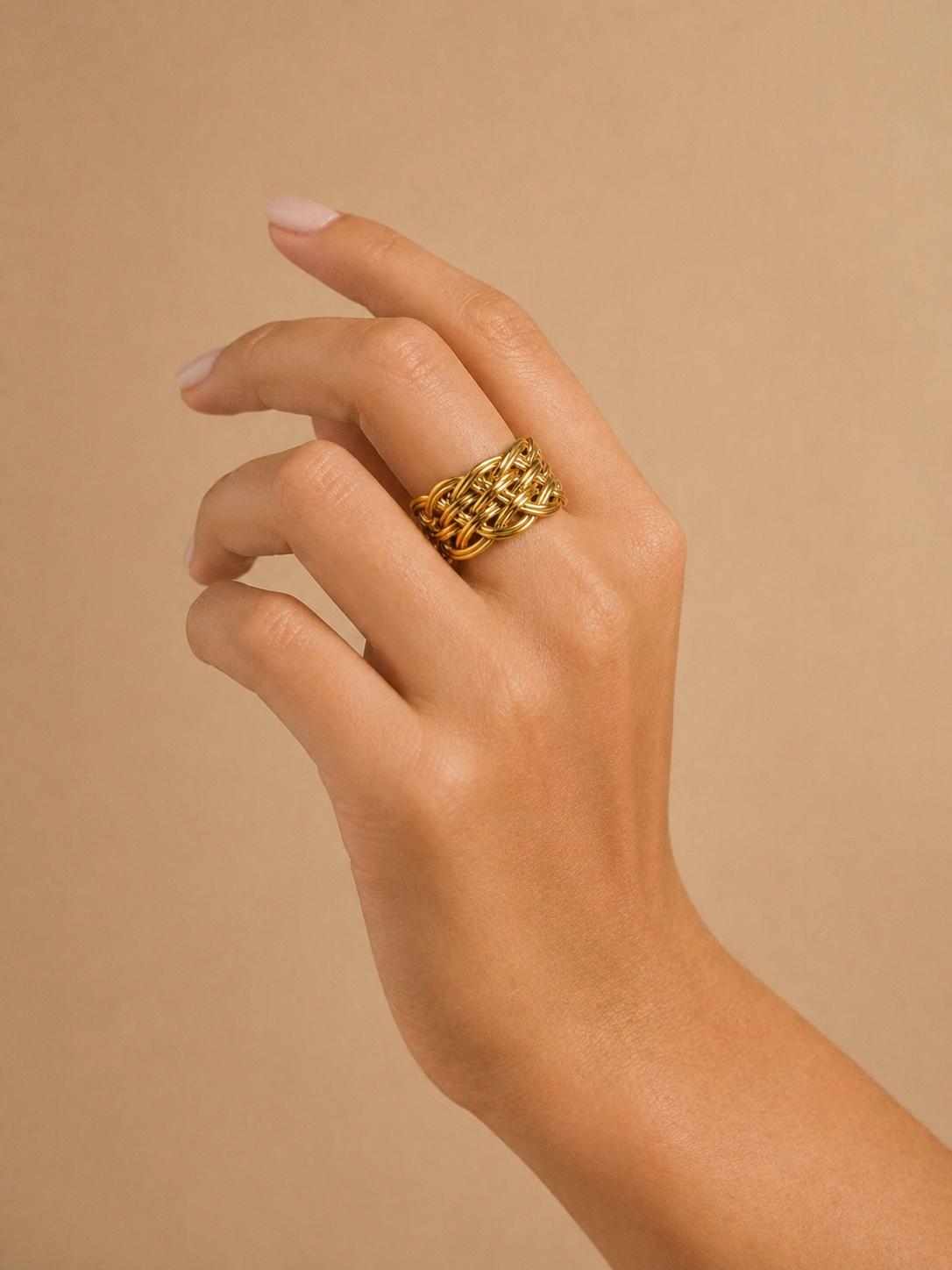 Nexo Ring